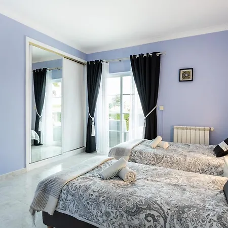 Fozzys Hoose Villa