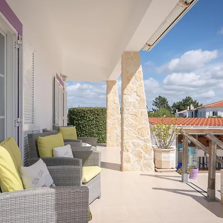 Fozzys Hoose Villa *
